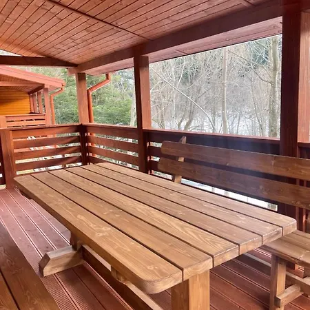 затишна De Luxe Villa *