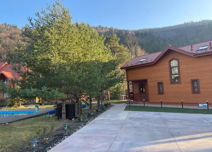 затишна De Luxe Villa *